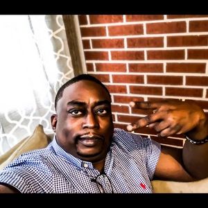 Meet your Posher, Desmond